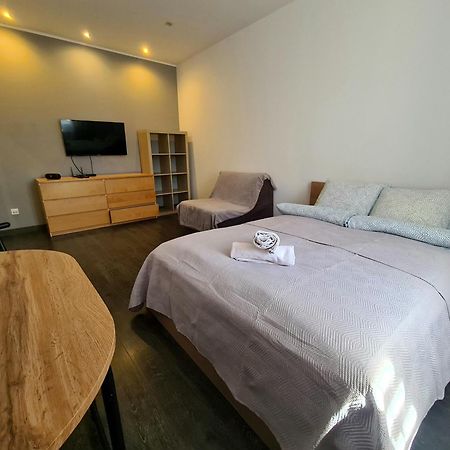Апартаменты Katowice Airport Host Меженцице Экстерьер фото